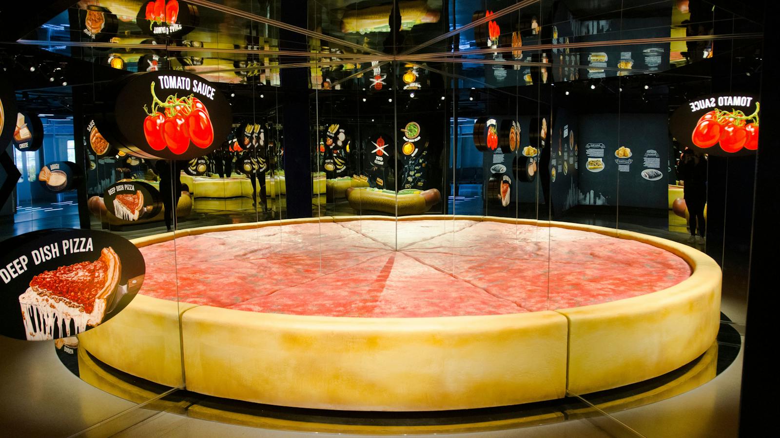 Skydeck Chicago med sin enorma jättestora pizza